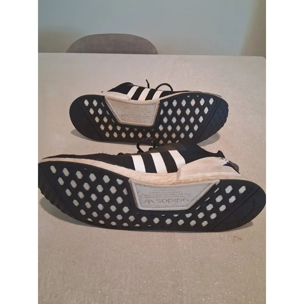 adidas NMD R1 V2 Core Black White Men's Size 14 Sneakers FV9021 Running Shoes
